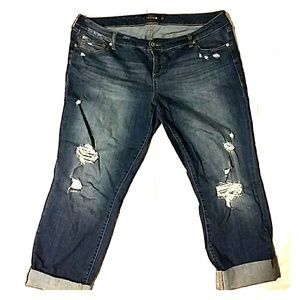 Torrid Boyfriend Cropped Size 18 Jeans